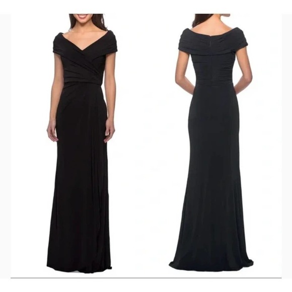 La Femme Ruched Sheath Gown Cap Sleeves Black Women's Size 12 NWT